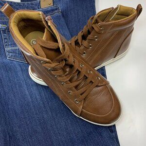 Cat & Jack, boys size 6, brown zip up faux leather high top sneakers